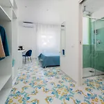 De Vivo Realty - Pusiso Guest house 3*