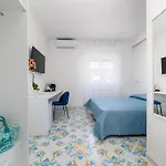 Guest house De Vivo Realty - Pusiso Sorrento