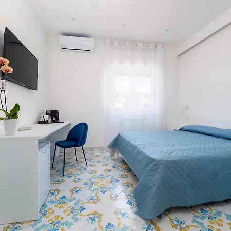 Pusisò - De Vivo Realty