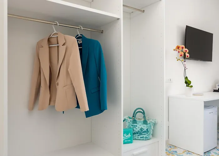 Pusisò - De Vivo Realty 3*