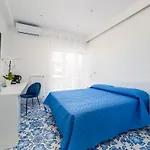 Гостевой дом De Vivo Realty - Pusiso 3*