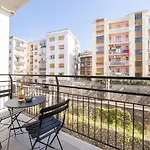 De Vivo Realty - Pusiso 3*