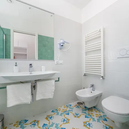 Pusiso - De Vivo Realty